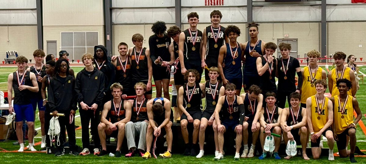 Perry Track & XC tweet media