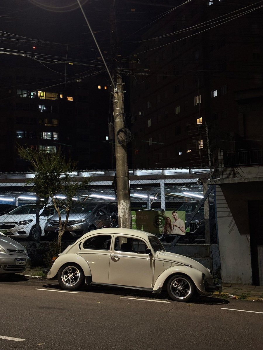 ogtigo's tweet photo. não entro em treta na internet pq meu carro é muito chave e infelizmente ninguém vai fala mal dele 😔 https://t.co/y7NhLgfu6I