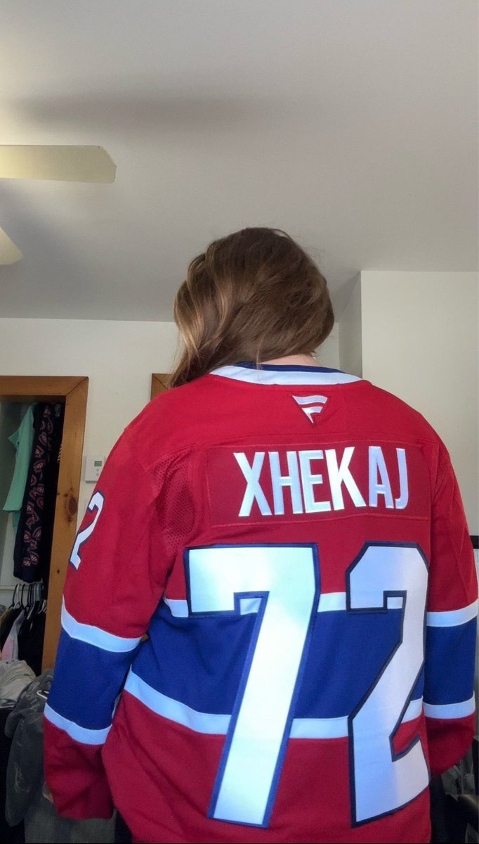bletaahxer's tweet photo. In honour of Arber is still a Hab💙🤍❤️ https://t.co/7ezkfRNQyw