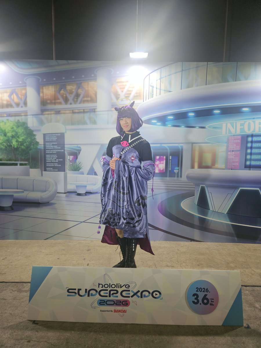 I'm happy to cosplay as the upcoming Ina's live outfit at Drawn to Dasn. I made it from scratch :3 Did y'all enjoy Tako Takeover last night?!? #InainafesEXPO26
#hololiveEXPOfes2026_DAY1 #TAKOTIME