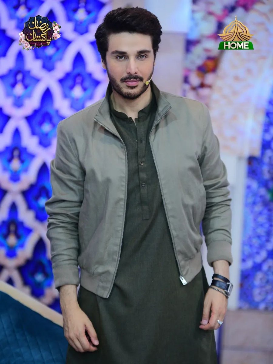 TeamAhsankhan's tweet image. On the set, Ahsan Khan is more than a host — he’s the heart of the moment. 🌙 
Catch the blessings daily at 2 PM on PTV Home. ✨🤍
#RamzanPakistan #RamzanTransmission #PTVHome #Ramzan2026 #ramzanvibes