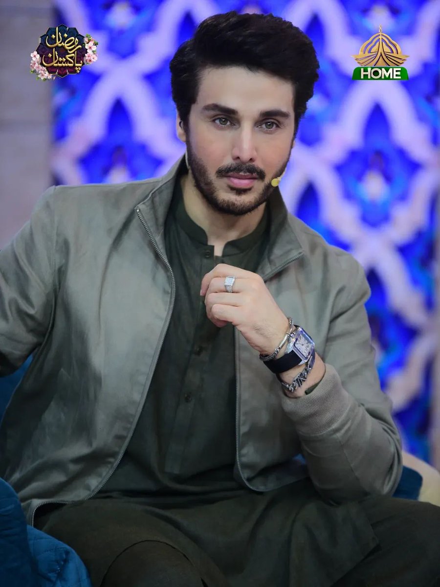 TeamAhsankhan's tweet image. On the set, Ahsan Khan is more than a host — he’s the heart of the moment. 🌙 
Catch the blessings daily at 2 PM on PTV Home. ✨🤍
#RamzanPakistan #RamzanTransmission #PTVHome #Ramzan2026 #ramzanvibes