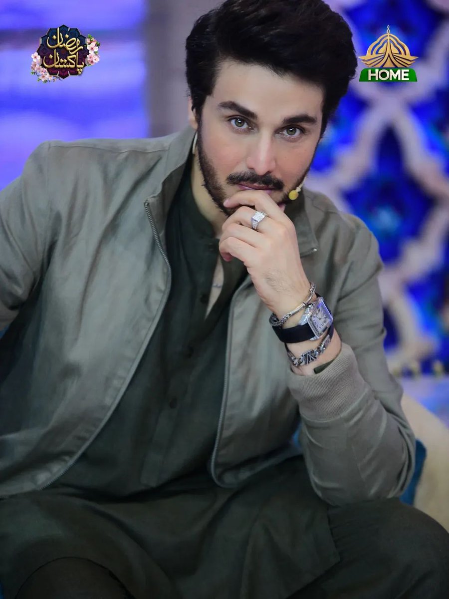 TeamAhsankhan's tweet image. On the set, Ahsan Khan is more than a host — he’s the heart of the moment. 🌙 
Catch the blessings daily at 2 PM on PTV Home. ✨🤍
#RamzanPakistan #RamzanTransmission #PTVHome #Ramzan2026 #ramzanvibes