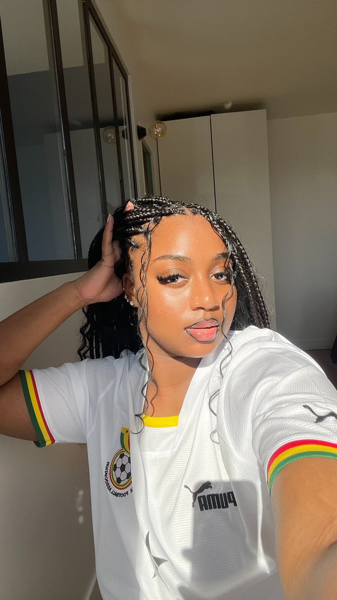badmulato's tweet photo. The Flag                                                  The Face https://t.co/PCY1cXSUzf