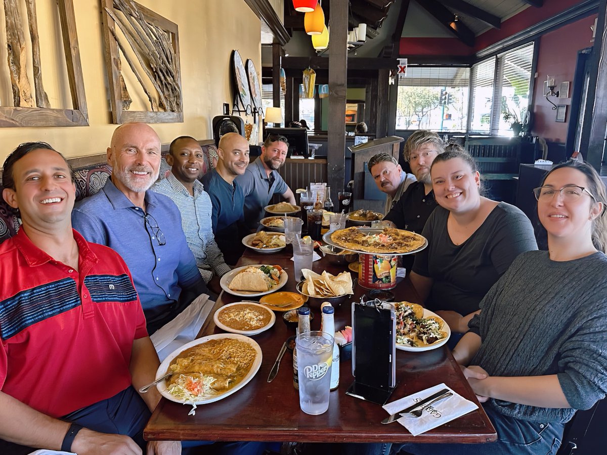 Charge_It_Now's tweet photo. Wrapped up an incredible week with an amazing lunch at Garcia's. Energized, inspired, and ready to keep the momentum going strong! 🍽️✨ https://t.co/FeeDnRt8SA