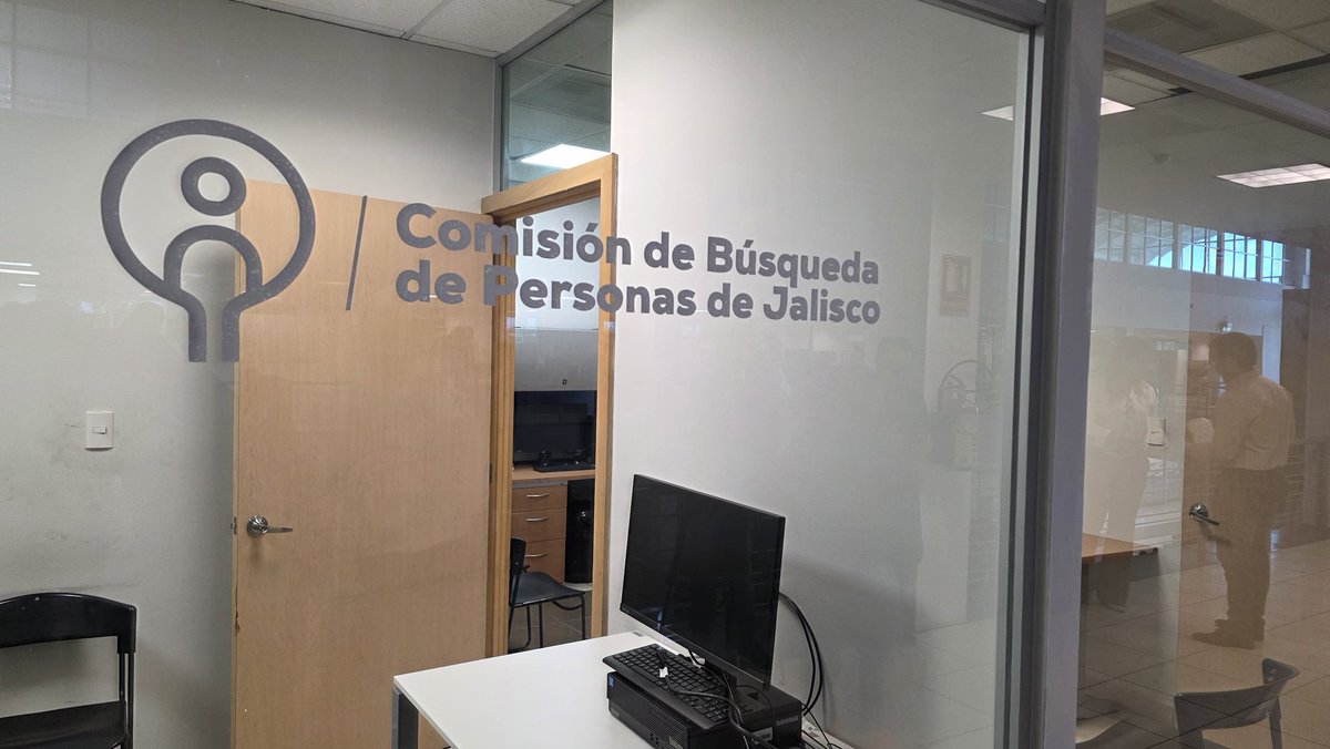 jafricoeditor's tweet photo. La Procuraduría de Personas #Desaparecidas con sede en #PuertoVallarta atraerá al menos 200 carpetas que actualmente se encuentran en Guadalajara y que corresponden a casos de personas desaparecidas en este destino turístico https://t.co/DBiz50HXZD https://t.co/XWS3Cpn6I7