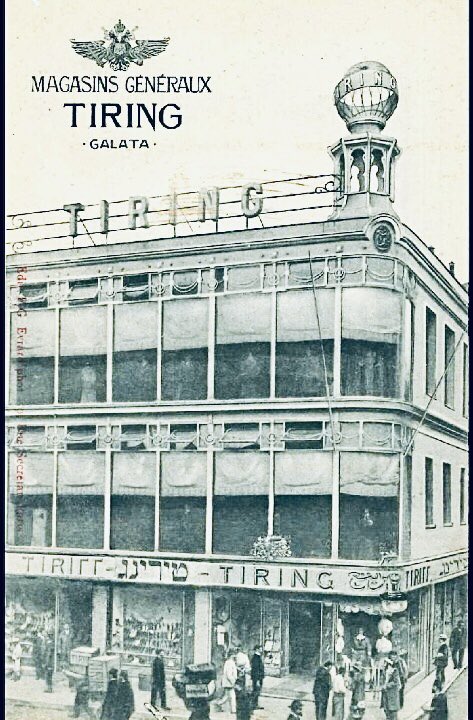 "Trink para" tabirindeki "Trink" kısmının kökenini biz paranın sesi zannediyoruz ama kazın ayağı öyle değilmiş.

Osmanlı son devrinde İstanbul'da birkaç mağaza açılıyor, sahibi Avusturyalı M.Tiring diye bir müteşebbis. Boyner mağazaları misali, adını sahibinden alıyor. Buranın