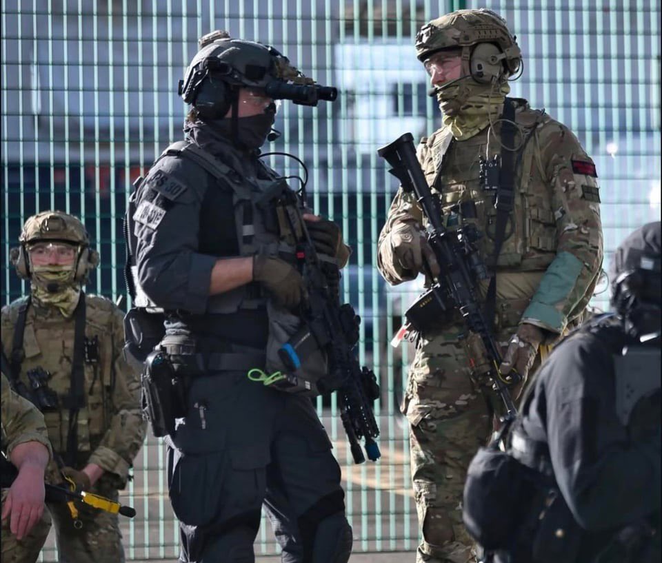 Uncle Fury Alan tweet media