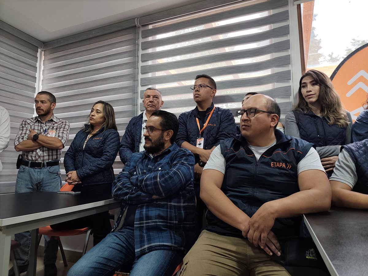 maveronicapolo's tweet photo. 🪧Propuesta 54 ✅

Espacios dignos y cómodos para los servidores públicos de ETAPA EP. ✨

Entregamos un comedor con mobiliario nuevo para quienes laboran en la planta de Ucubamba.

No solo es infraestructura, es apostar por la calidad de vida y el bienestar de nuestra gente. 🧡 https://t.co/yEYIqzxDei