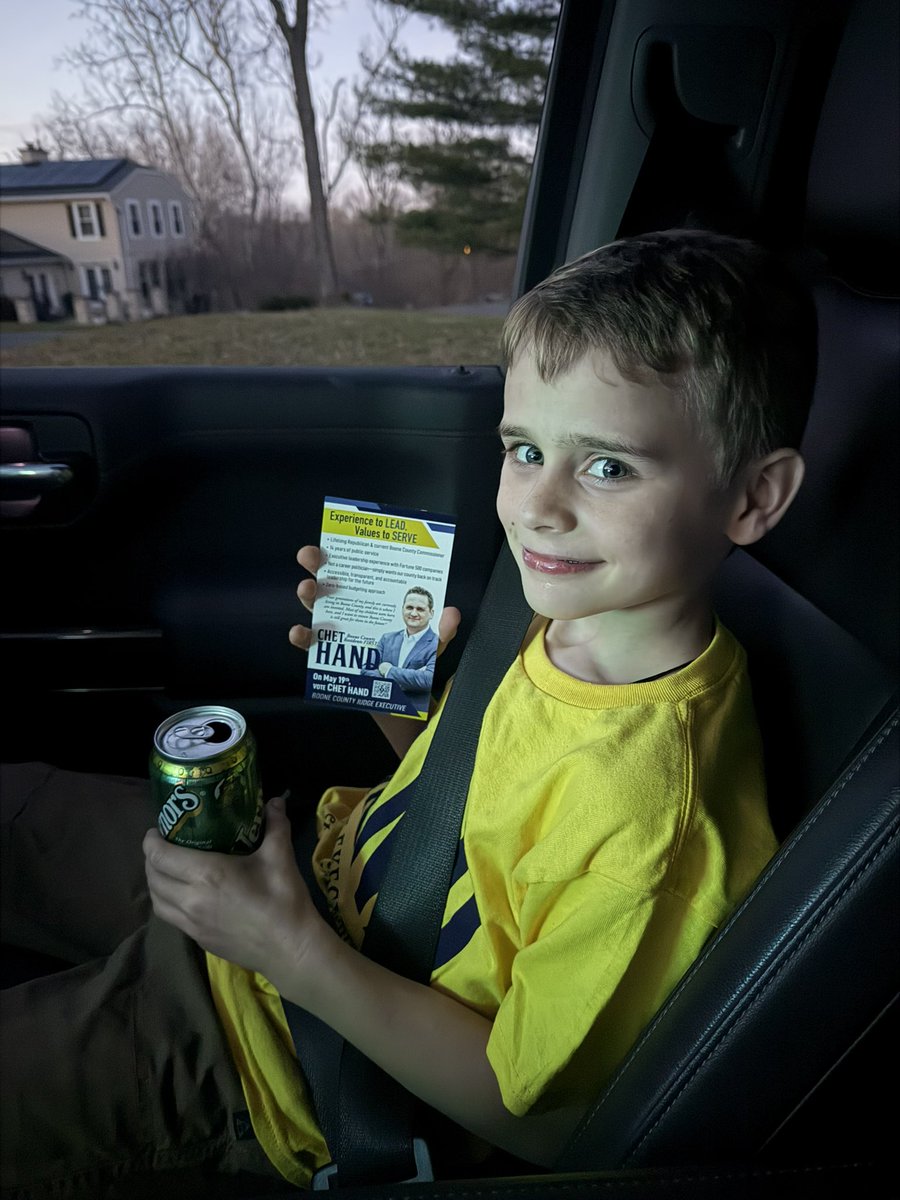 chet_hand's tweet photo. Another day of knocking doors and talking to voters!  Tremendous response and people are ready for a #freshvision.  Excited to keep representing Boone County!

#chet4judgeexecutive #boonecountyky #ConservativeLeadership https://t.co/iIaHftTyJa