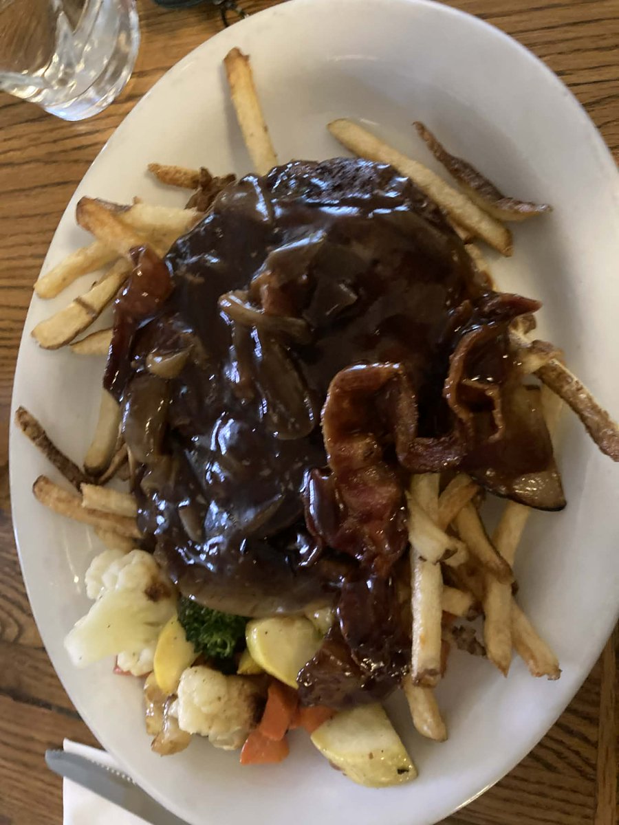 L.St-Denis tweet media