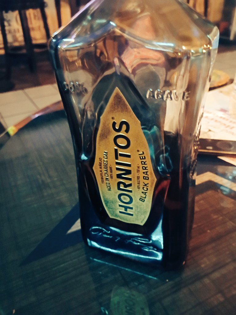 Reginal88008653's tweet photo. Sipping tequila on the patio solo since my homegirl has tapped out smh. Now I need a new drinking buddy to celebrate my new job 😉 https://t.co/8fD6iFku8n