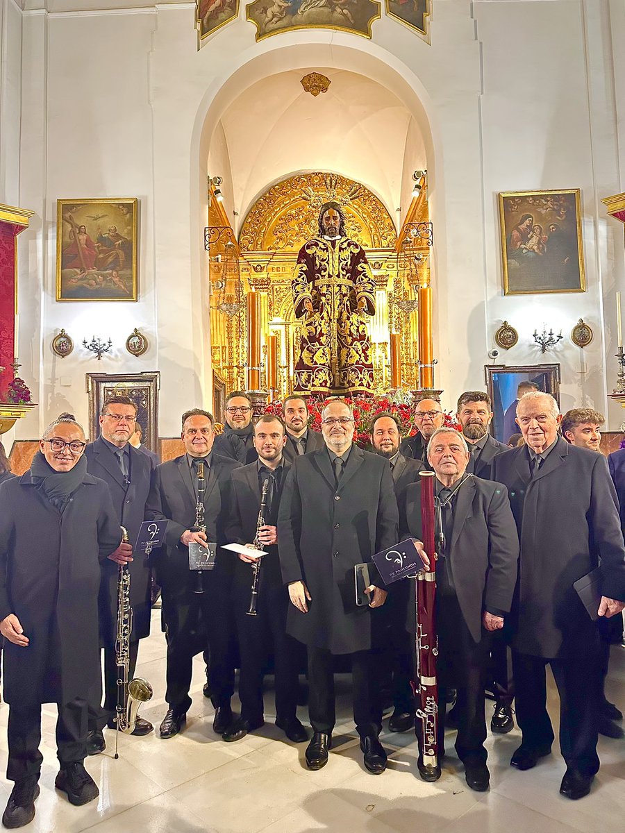 𝐁𝐎𝐍𝐄 𝐏𝐀𝐒𝐓𝐎𝐑, 𝐏𝐀𝐍𝐈𝐒 𝐕𝐄𝐑𝐄
De Profundis ha acompañado a la Hermandad de los Panaderos en el Solemne Via Crucis que de manera extraordinaria se ha realizado por su 425 Aniversario con Ntro. Padre Jesús del Soberano Poder en su Prendimiento. #ViaCrucisPanaderos