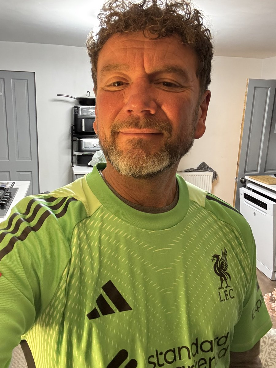 kidddisco's tweet photo. So my son in the wolves squad tonight vs Liverpool managed to get me this from Alison!! https://t.co/Qz1fqmfVWI