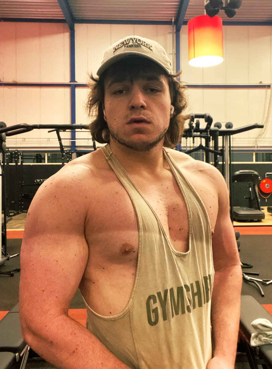 MeatheadKen tweet media