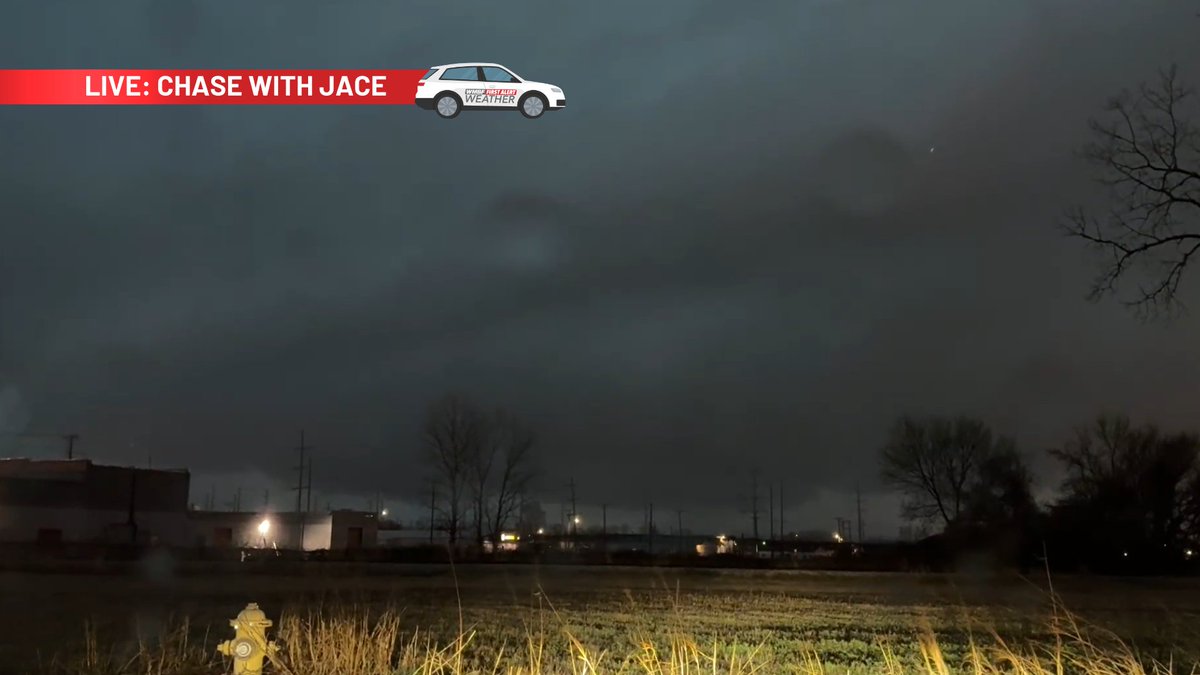 jgreenhillwx's tweet image. @JacePassmore1  is a phenomenal chaser, he is currently in Oklahoma chasing this tornado warned storm in Tulsa. @wmbfnews @jamiearnoldWMBF @AndrewWMBF