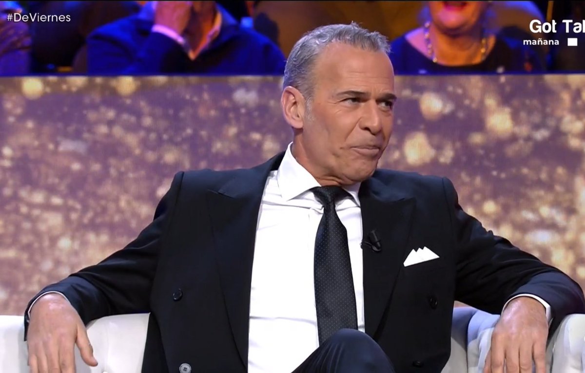 Gracias Carlos.
Poniendo las cositas claras como siempre. Auténtico, divertido, mi ganador ♥️ 
#DeViernes
