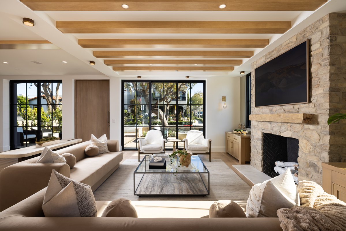 Douglas Elliman California tweet media