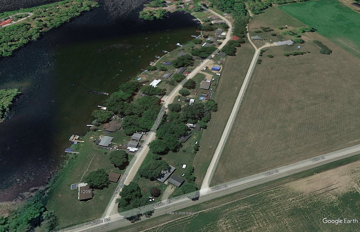 weathertrackus's tweet photo. Before and After of the damage from the destructive tornado around Union Lake, MI...

Google Earth/Facebook Photo from 517Drone Video &amp; Photo on FB.

Link: https://t.co/NjcM8xYvdj https://t.co/HB59ZogIXi