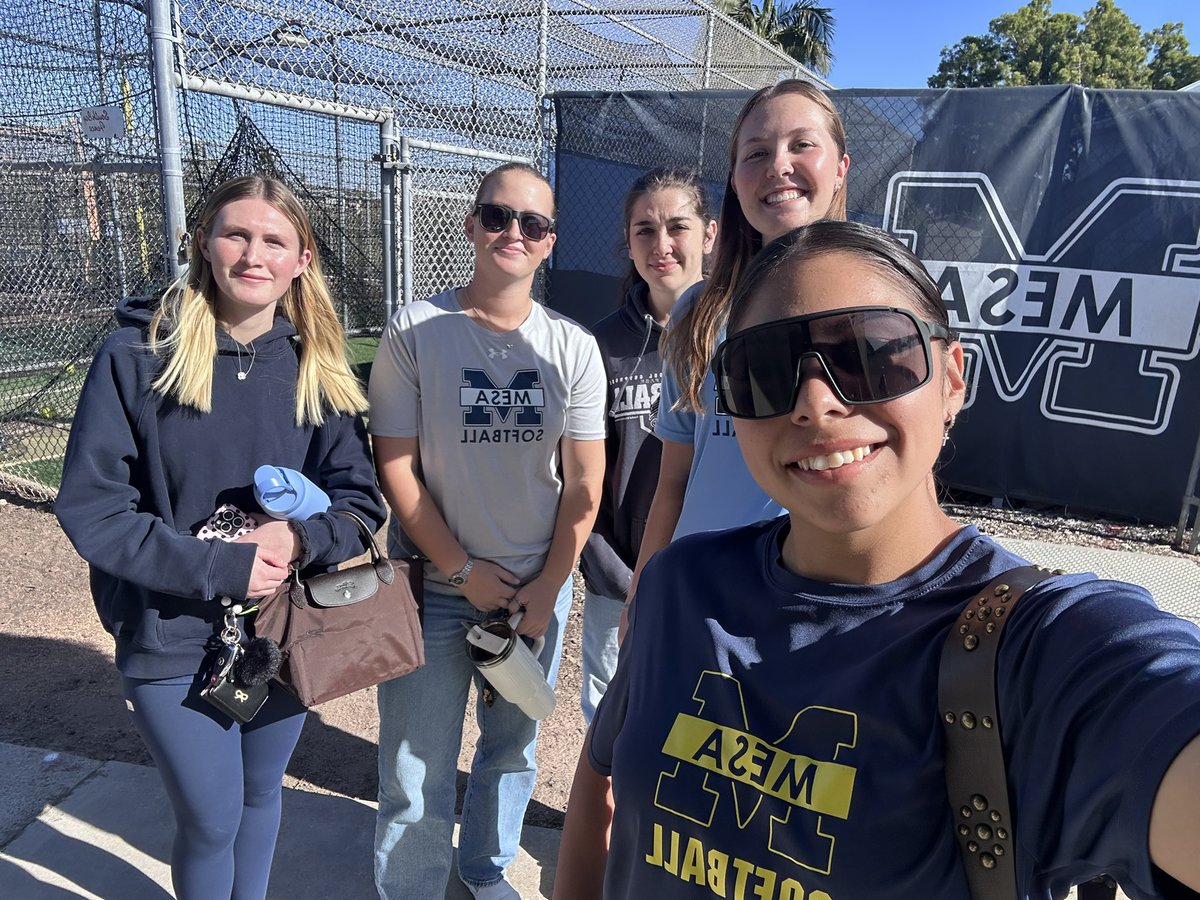 San Diego Mesa Softball tweet media