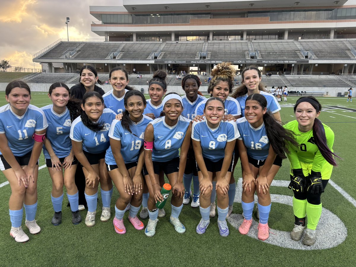 Stephanie Trahan tweet media