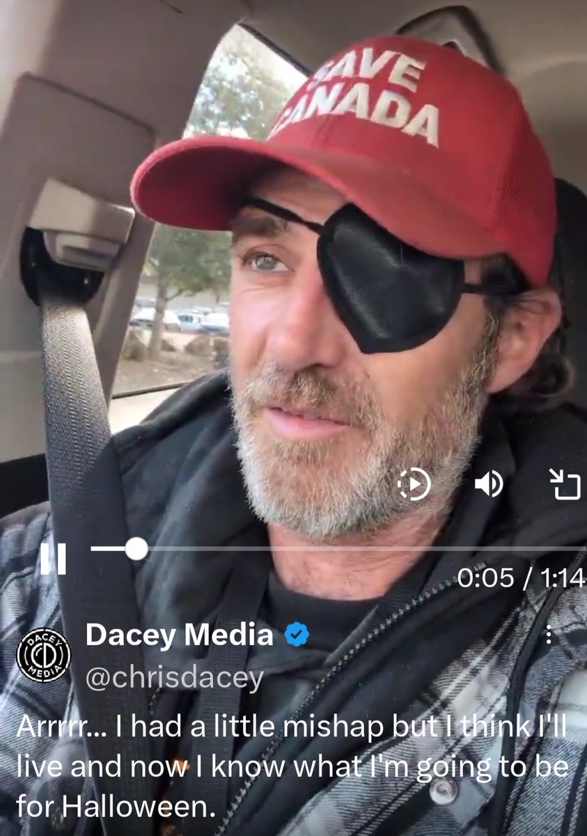 Ratatoueeee's tweet photo. Is it me or do eye injuries seem to follow Stiff Ricky aka @Chrisdacey where ever he goes? Here are 2 events since he ran and hid in BC. I don't recall any antifa or radicals near him except his own kind. Perhaps he himself is the "common denominator." #loser #whiner #grifter https://t.co/GXX5eqXWjr
