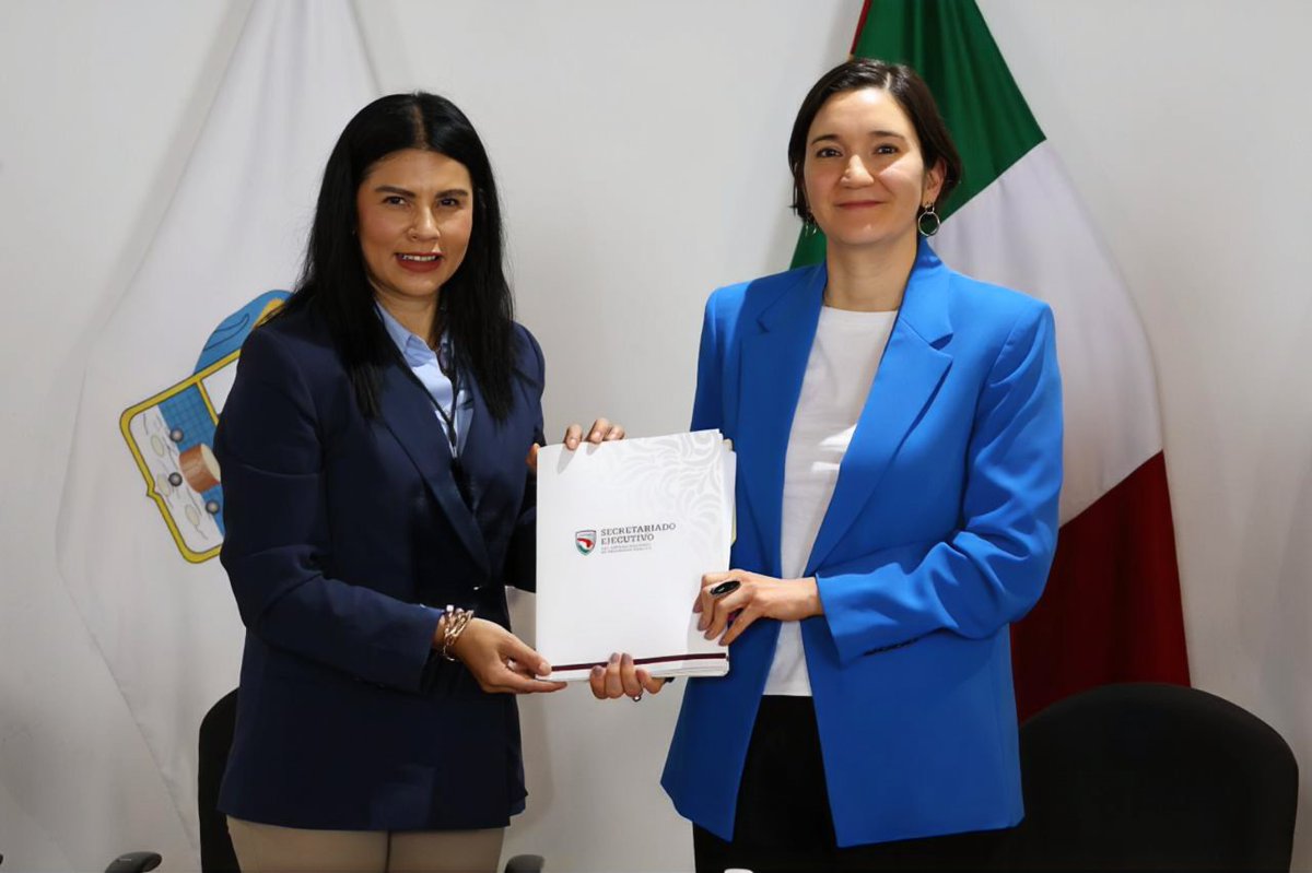 Srio_CespHgo's tweet photo. 🔹 Hidalgo avanza con paso firme en el fortalecimiento de la seguridad

Hidalgo se posiciona entre los primeros 4 estados del país en concretar la recepción de los convenios del #FASP y #FOFISP, logrando la autorización de sus proyectos para seguir fortaleciendo la seguridad. https://t.co/co0ccG2tDL