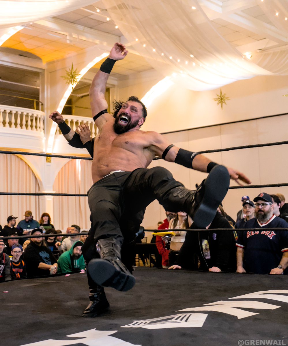 Grenwail tweet media