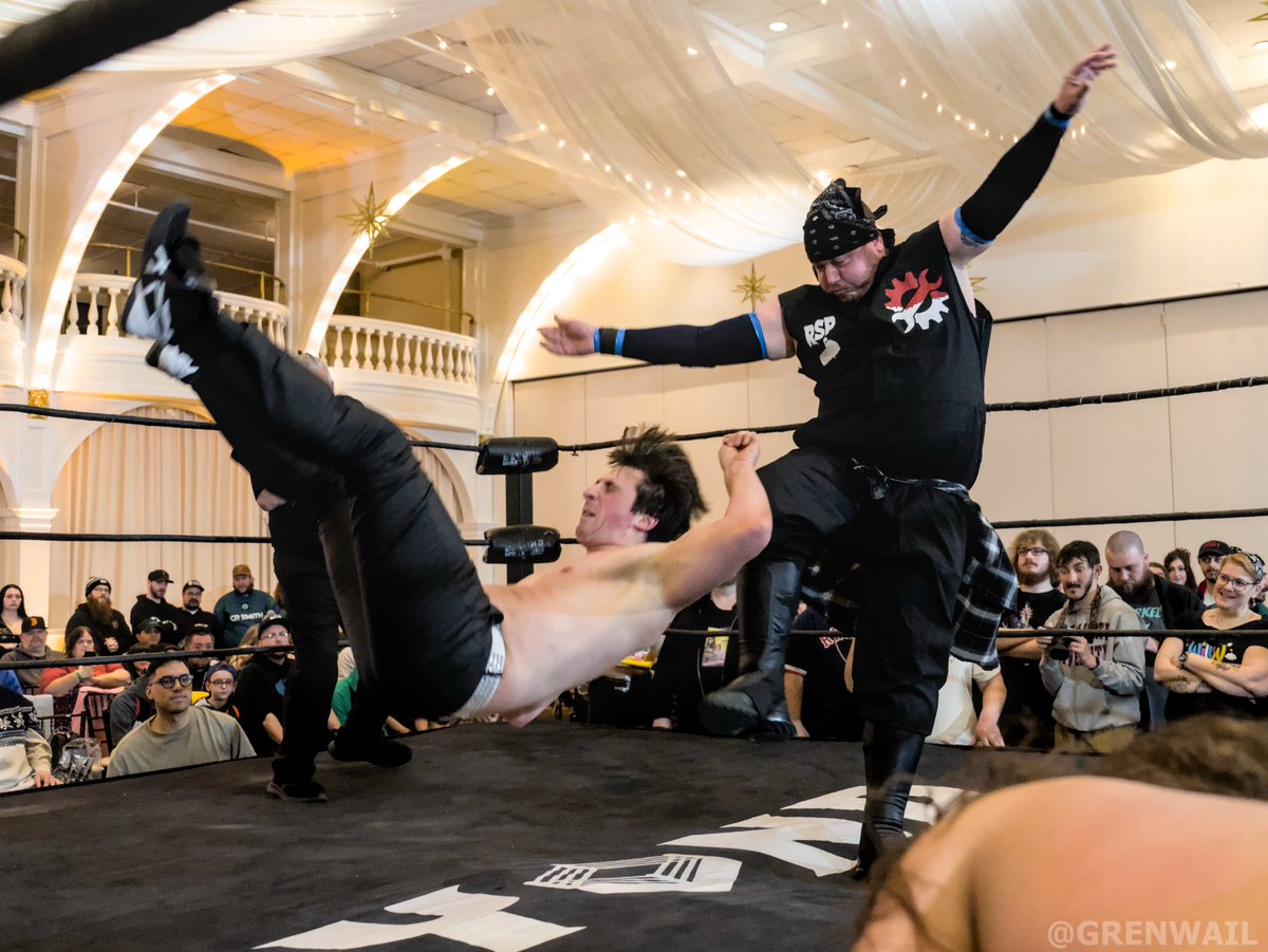 Grenwail tweet media