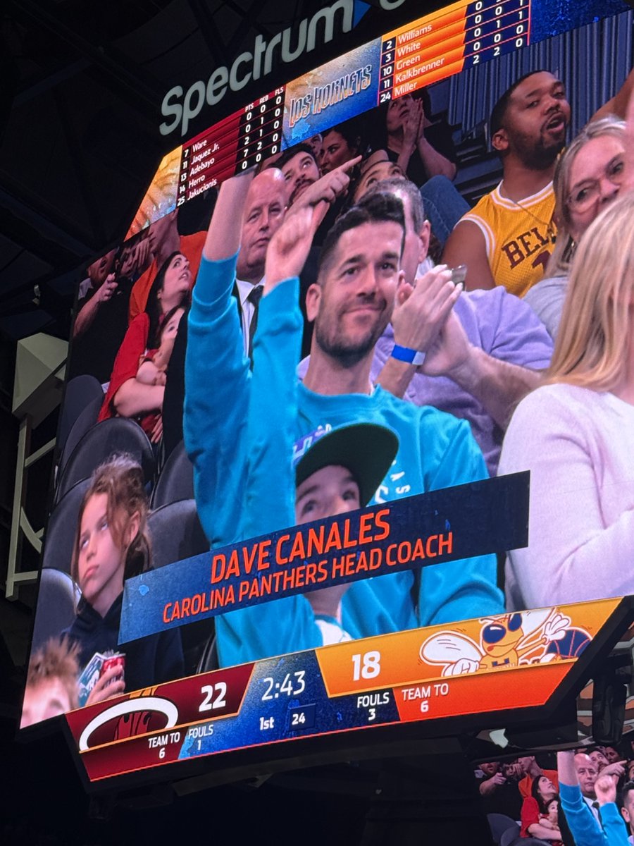 Charlotte Paparazzi tweet media