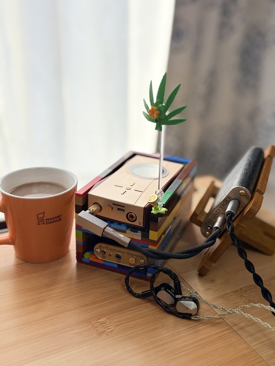 tan_tan830's tweet image. 久しぶりにアサオデ🐯🐈🐯🐈
音楽を聴く時は、ポジティブな気持ちで音質倍増中。✨😍

FFの皆様、どうぞ良い週末を！

#LP5
#soundtigerはいいぞ
#staypositive