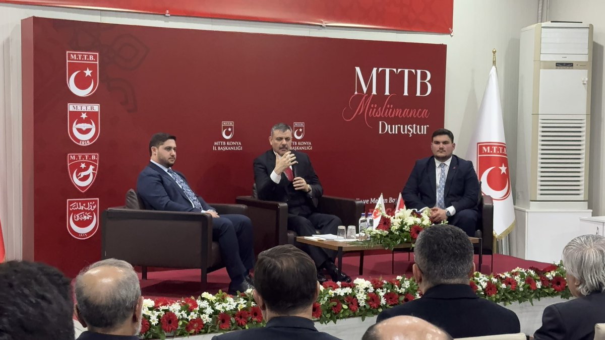 MTTBKonya's tweet photo. İçişleri Bakanımız Sayın Mustafa Çiftçi, Genel Başkanımız Sayın Tahsin Başarı ve İl Başkanımız Sayın Ramazan Talha Tunçel’in katılımlarıyla İl Başkanlığımızda söyleşi programı gerçekleştirildi.

İçişleri Bakanımız, Hemşehrimiz ve Hafız Sayın Mustafa Çiftçi’nin ziyaretleri sonrasında yeni İl Başkanlığı binamızda yeni faaliyet dönemine Bismillah dedik.