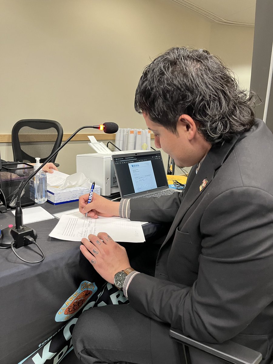 douglascandido4nv tweet media