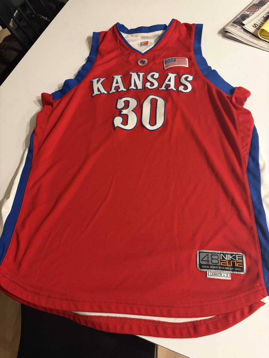 D1Jerseys tweet media