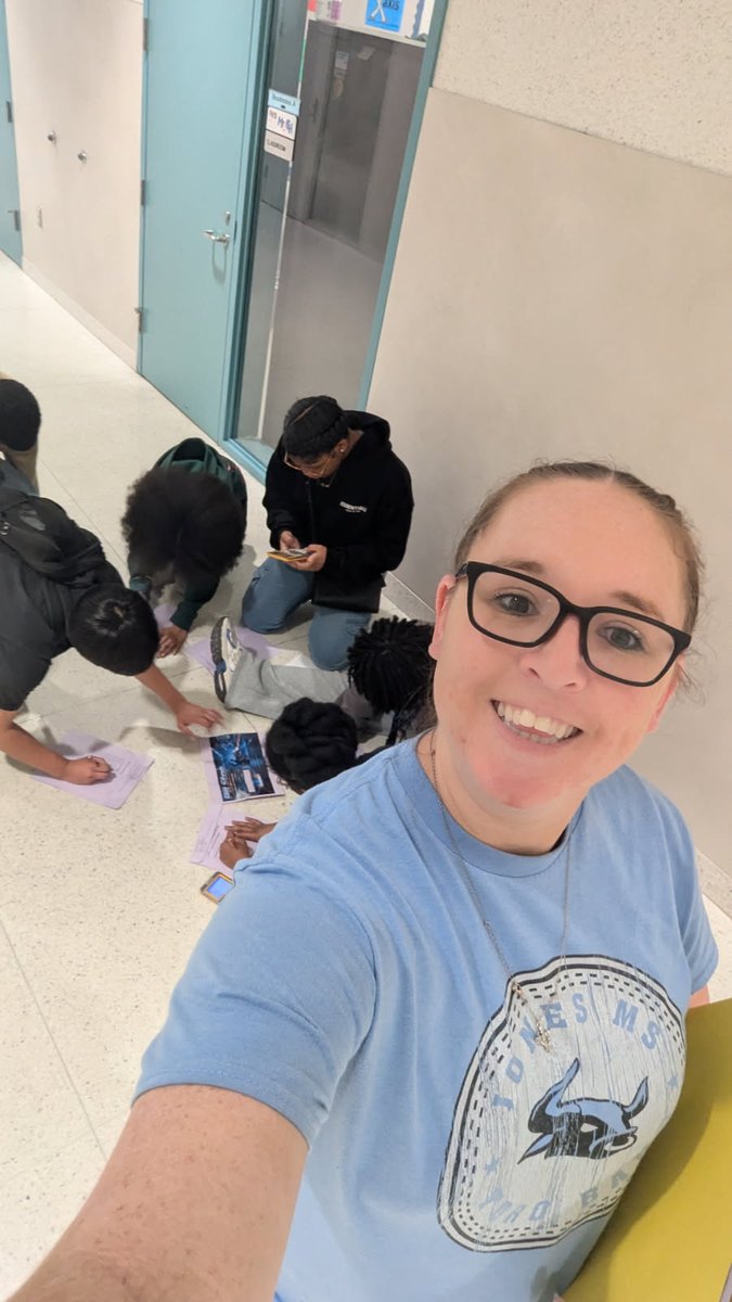 Dr.Sanders22 tweet media