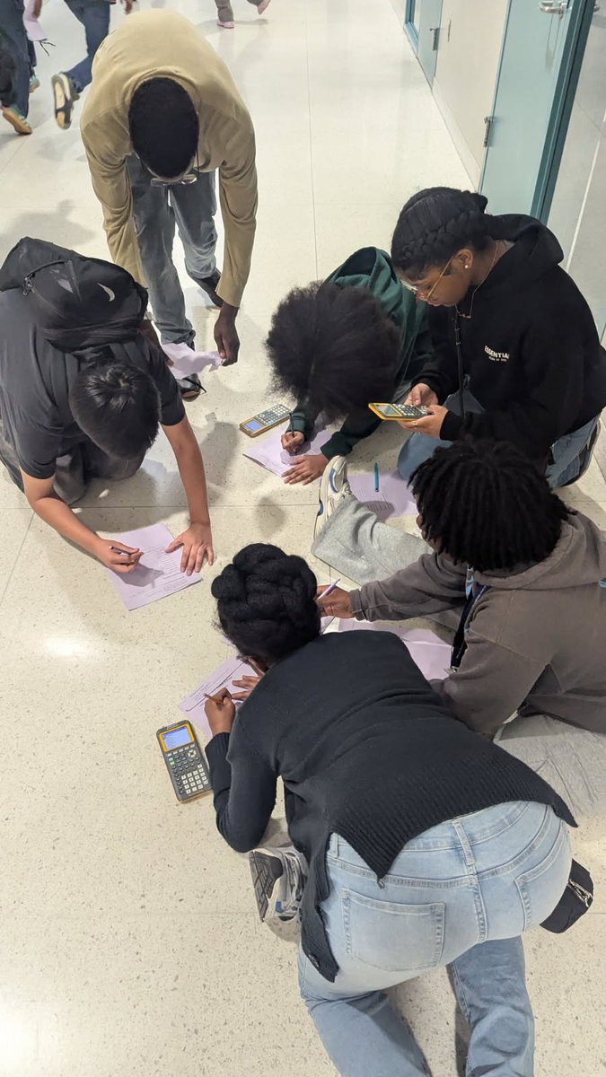 Dr.Sanders22 tweet media