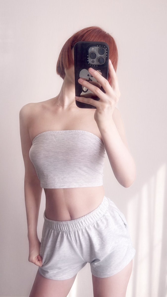 ＊chika.＊ tweet media