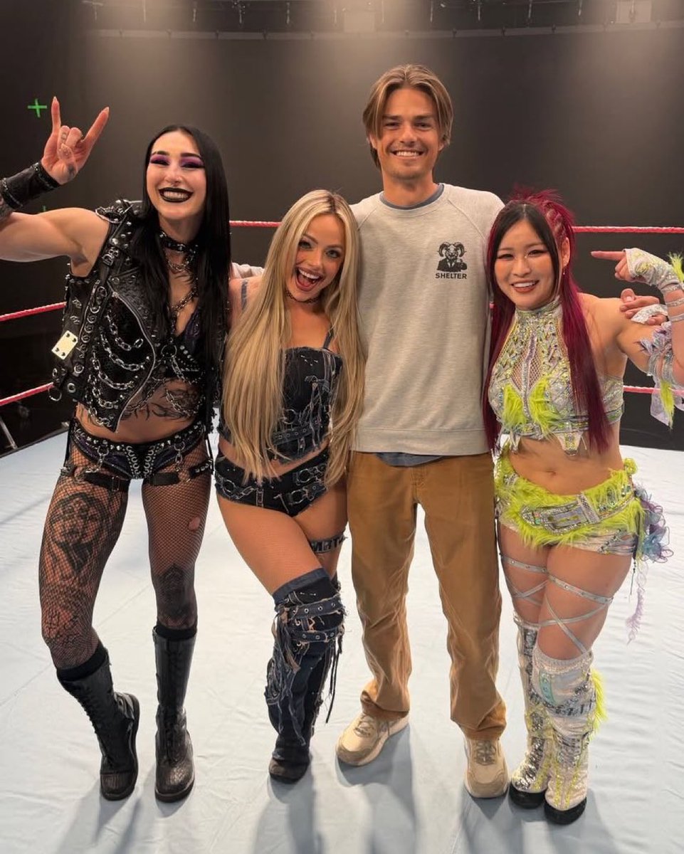 ๐๐ข๐ช๐ฌ๐ซ ๐ฆ๐ซ ๐ถ๐ฌ๐ฒ๐ฏ ๐ก๐ฏ๐ข๐๐ช๐ฐ (Parody) tweet media