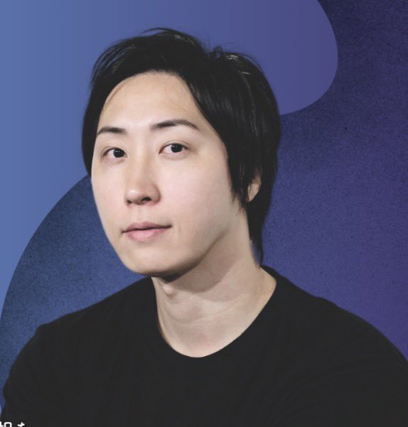 DJYUTAKA's tweet photo. 今の日本🇯🇵はこう言う変な大人が若者から指示を受けてるらしいね？俺はどこが凄いから指示を受けているか全くわからない🤪
こう言った訳がわからん大人たちに心を奪われず良い人生を過ごしたいならもっと自分の事に集中するように目を覚ましなよ💥人間、結局最後は自分次第で誰も助けてくれないよ、 https://t.co/FOJVQMofSO