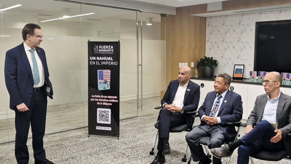 Un honor compartir este espacio en Washington, D.C. con el Embajador de México en Estados Unidos, <a href="/emoctezumab/">Esteban Moctezuma Barragán</a>, durante la presentación de Un nahual en el imperio.

Reconocemos en él a un #embajador cercano a nuestra comunidad, comprometido con la educación y un gran amigo que