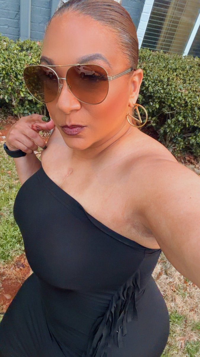 DJQueenofSpades tweet media