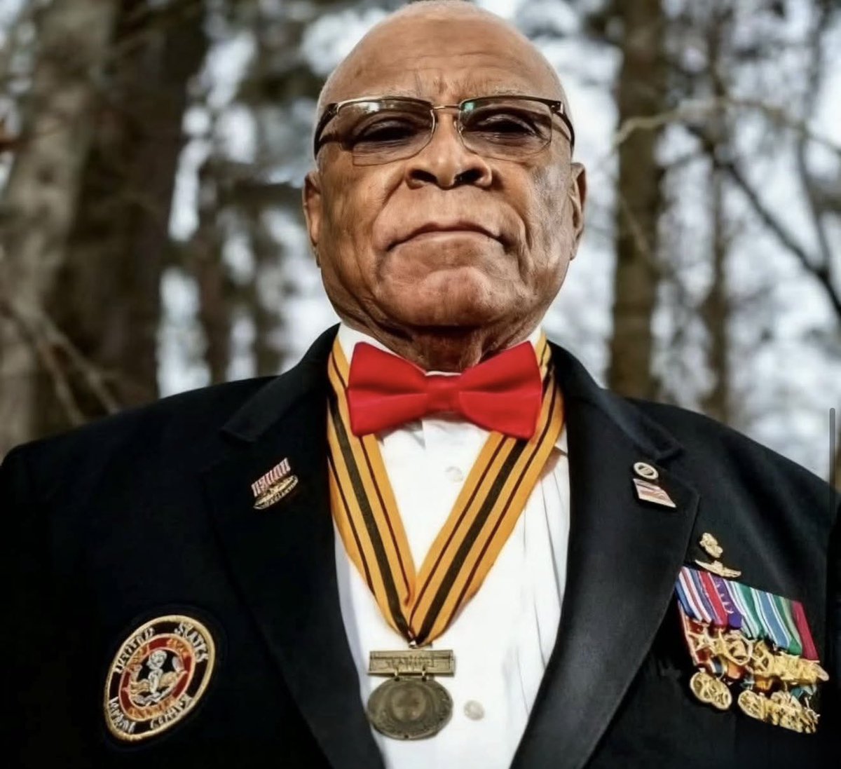 Wonderful news! The United States Senate passed H.R. 3377, authorizing President Trump to award the Medal of Honor to Major James Capers Jr. for his extraordinary acts of valor during the Vietnam W@r.
In 1967, while leading a Marine reconnaissance team near Phu Loc, Vietnam,