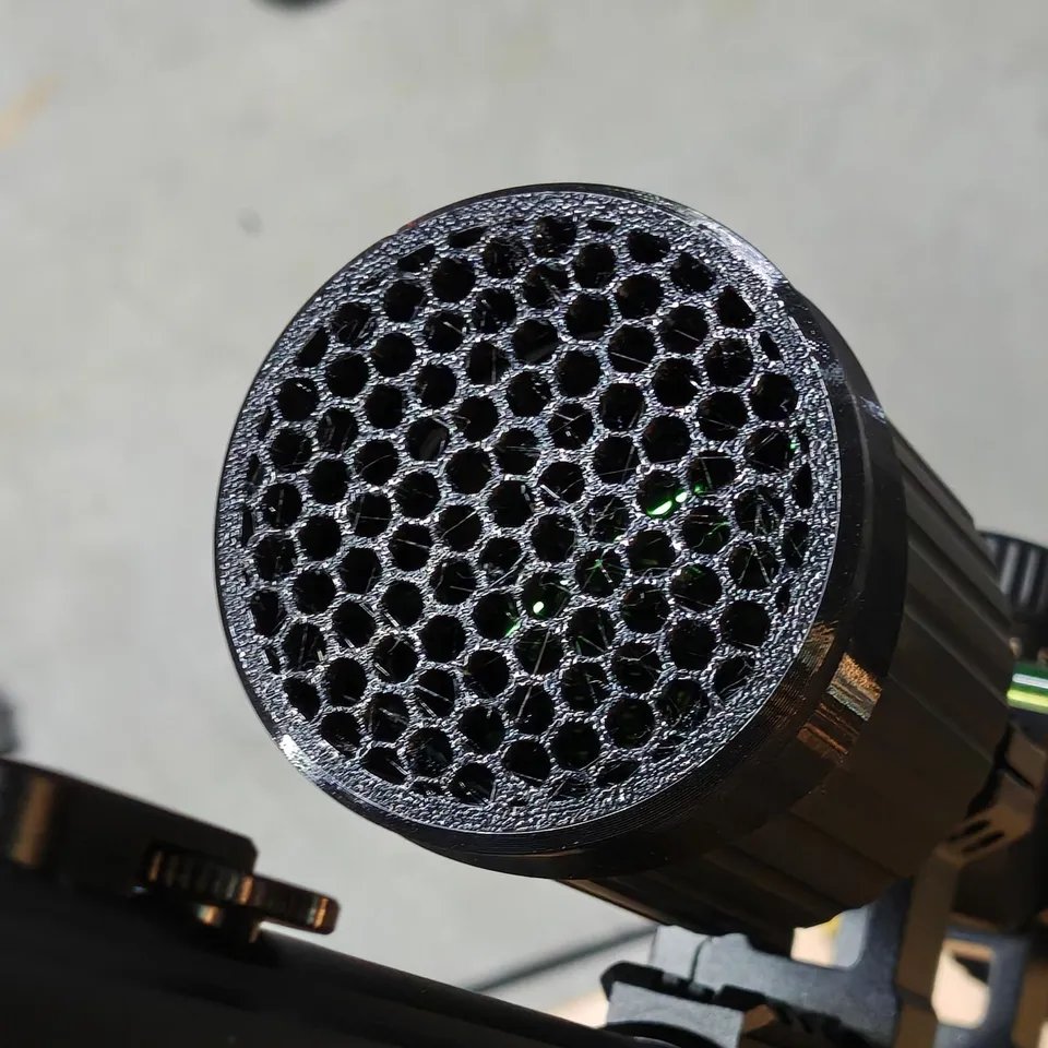 Vinh Nguyen 凯文荣阮 tweet media