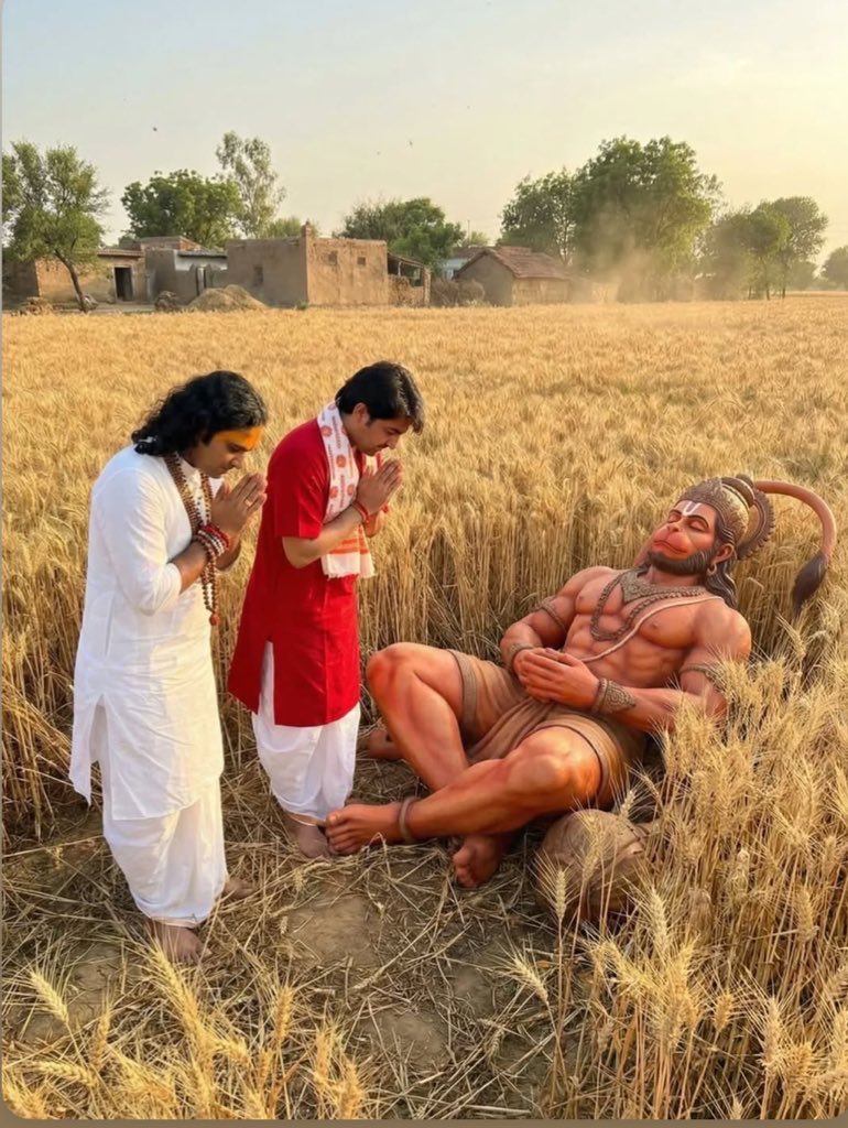 Uday_T2's tweet photo. सब सुख लहै तुम्हारी सरना।
तुम रक्षक काहू को डर ना।। https://t.co/HhgW1TesLv