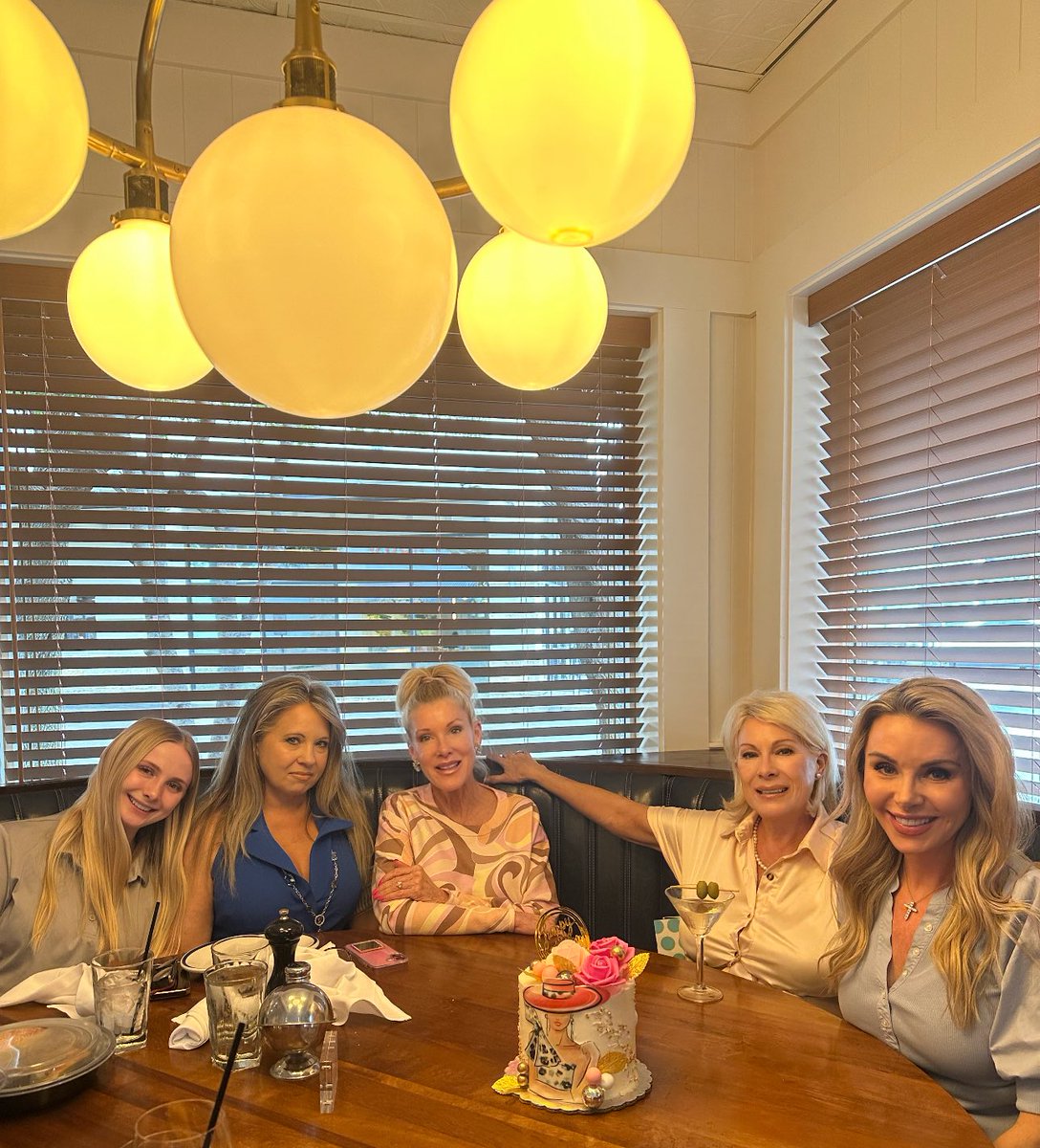 NicoleRustyDiamondNetwork tweet media