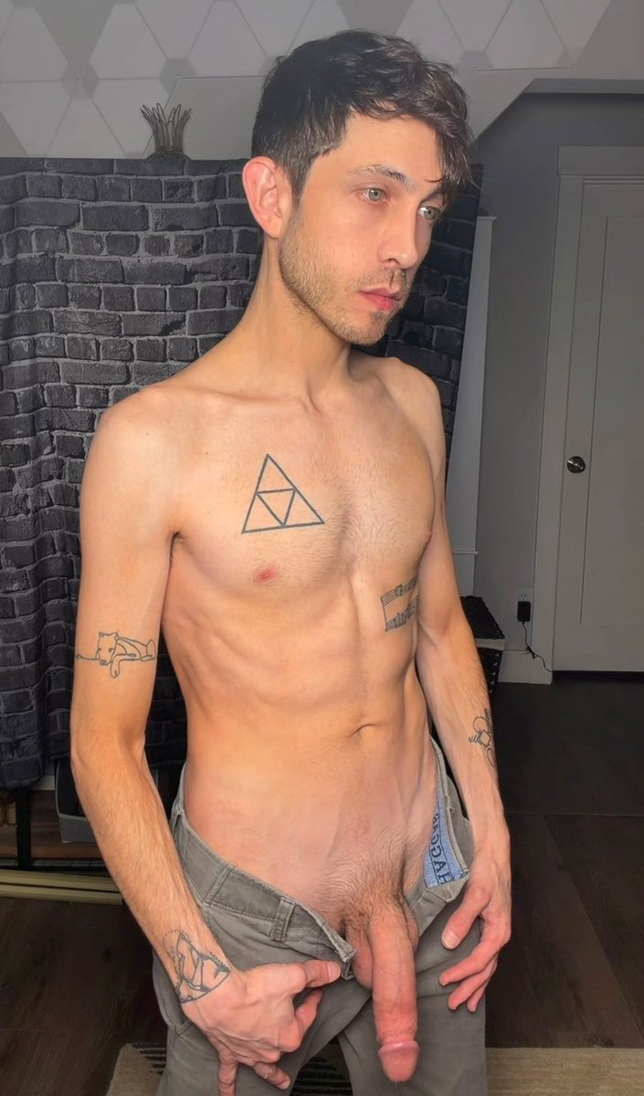 twunkthetwink tweet media
