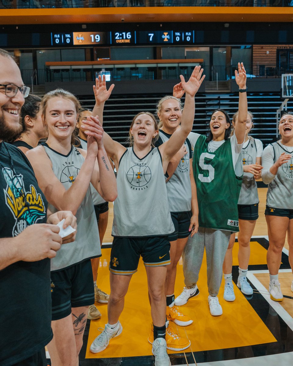 VandalsWBB's tweet photo. https://t.co/RyTrCf5DCd