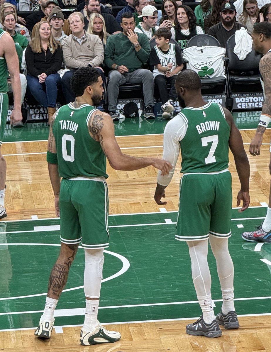 GreenRunsDeep tweet media