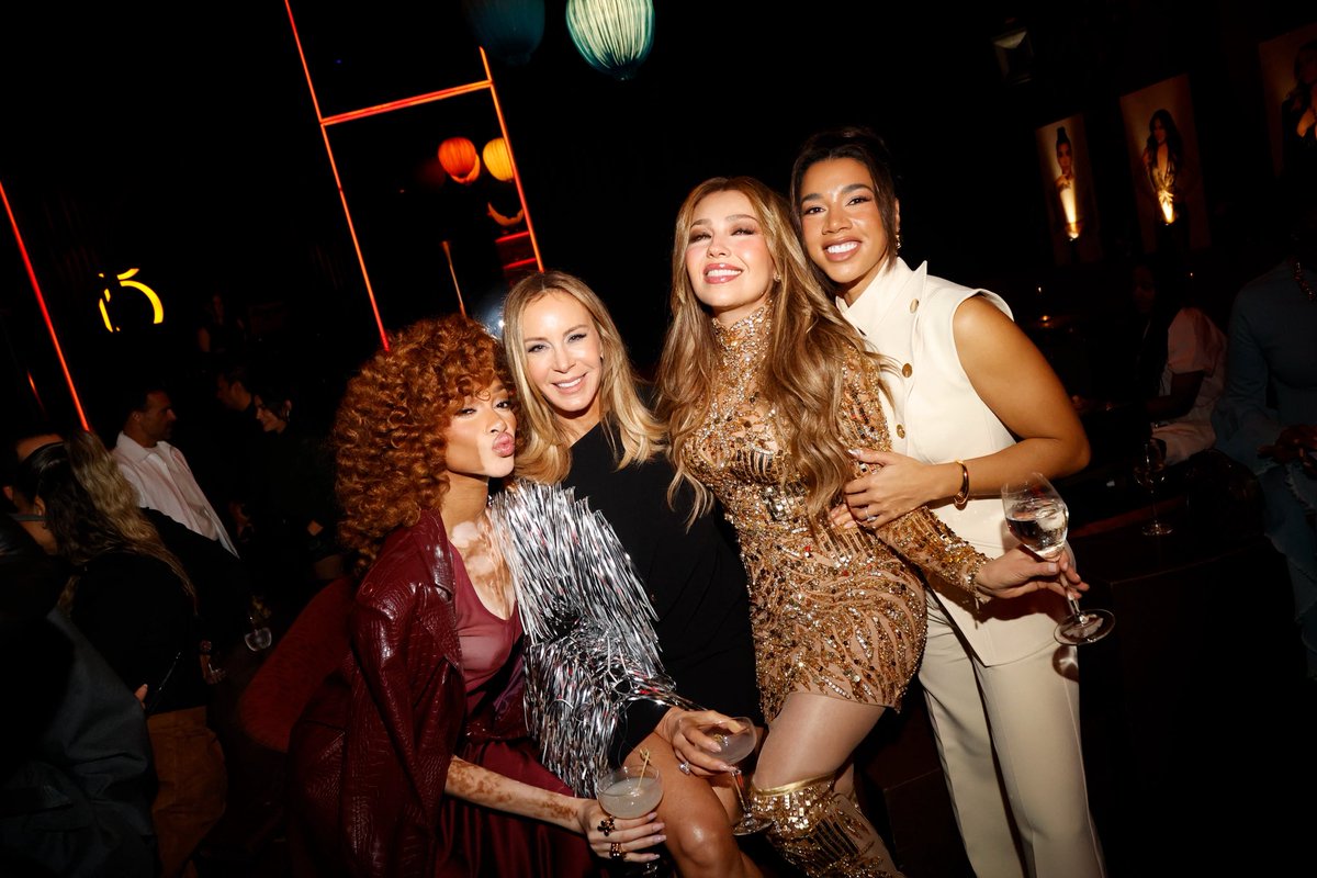 Thalia tweet media