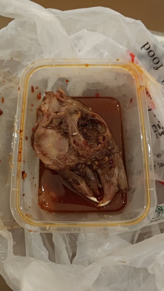 終於吃到麻辣兔頭ㄌ